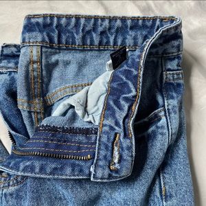 SHEIN size S jeans